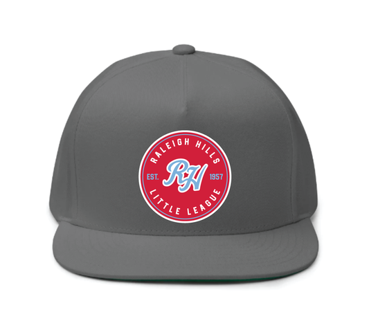 Circular badge five panel cap